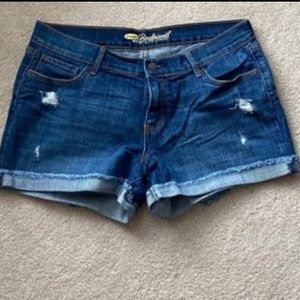 WOMAN’S Old Navy Denim Cuffed Shorts…